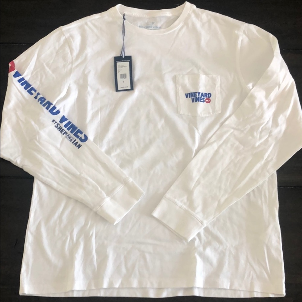 NWT Men’s long sleeve Vineyard Vines pocket tee